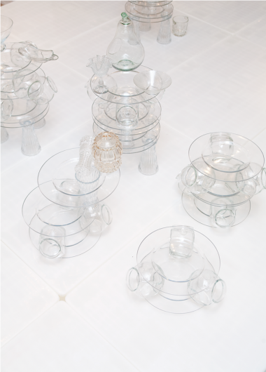 Glass arrangement by Atielier Remy Veenhuizen