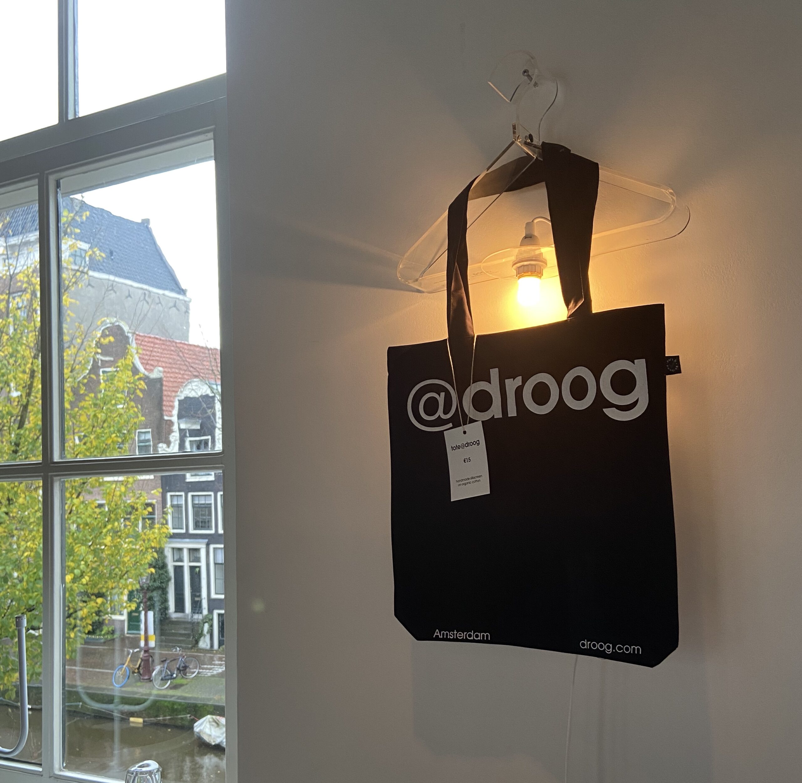 get your limited edition tote@droog